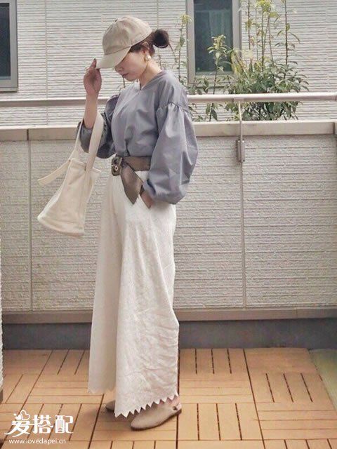 春季米色小清新穿搭，秒變氣質(zhì)鄰家女孩